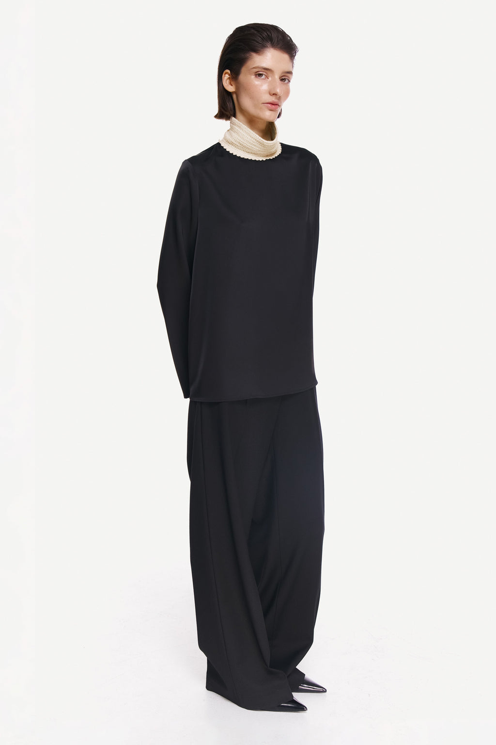 SHIRT WITH KNITTED STAND