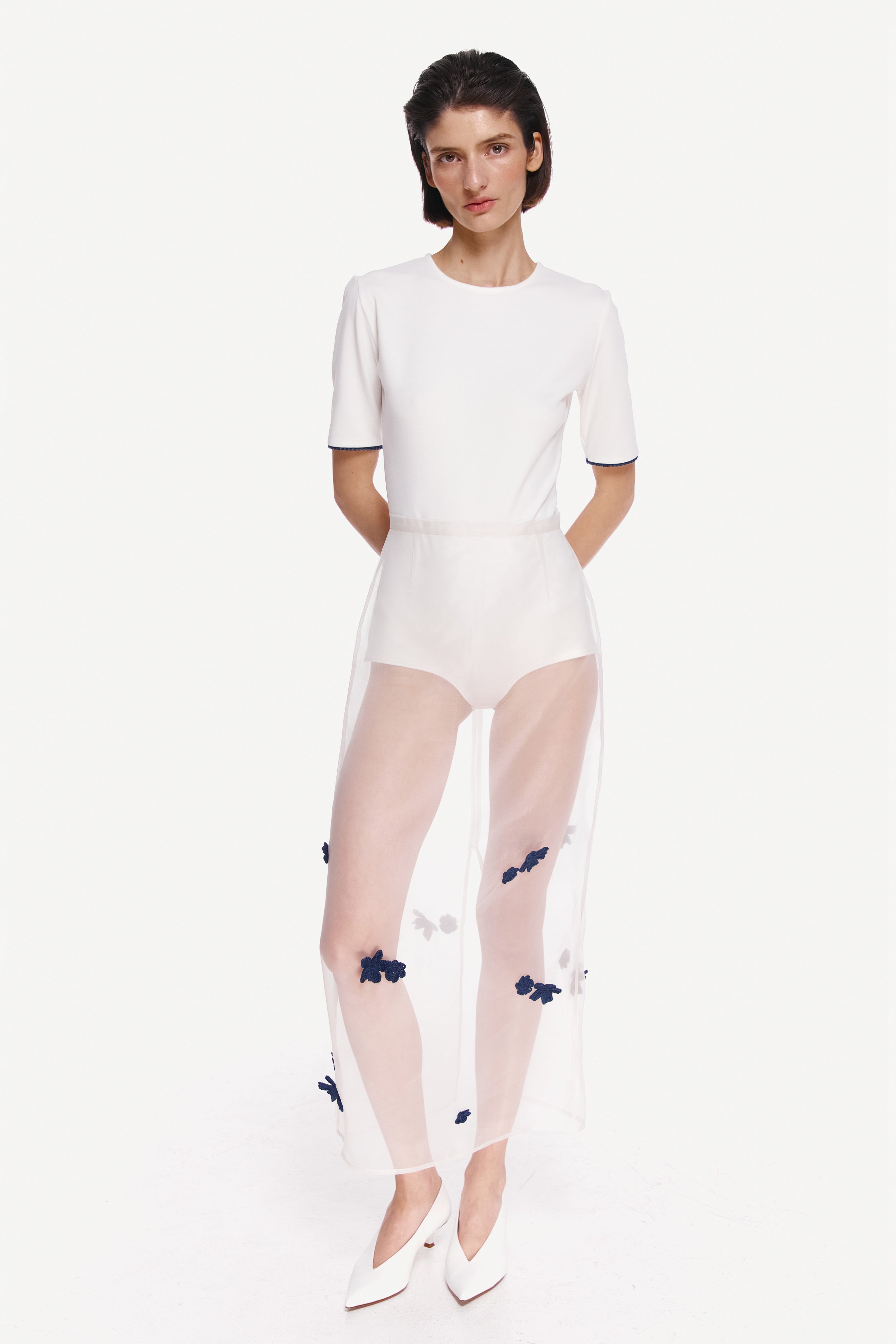 WHITE BODY