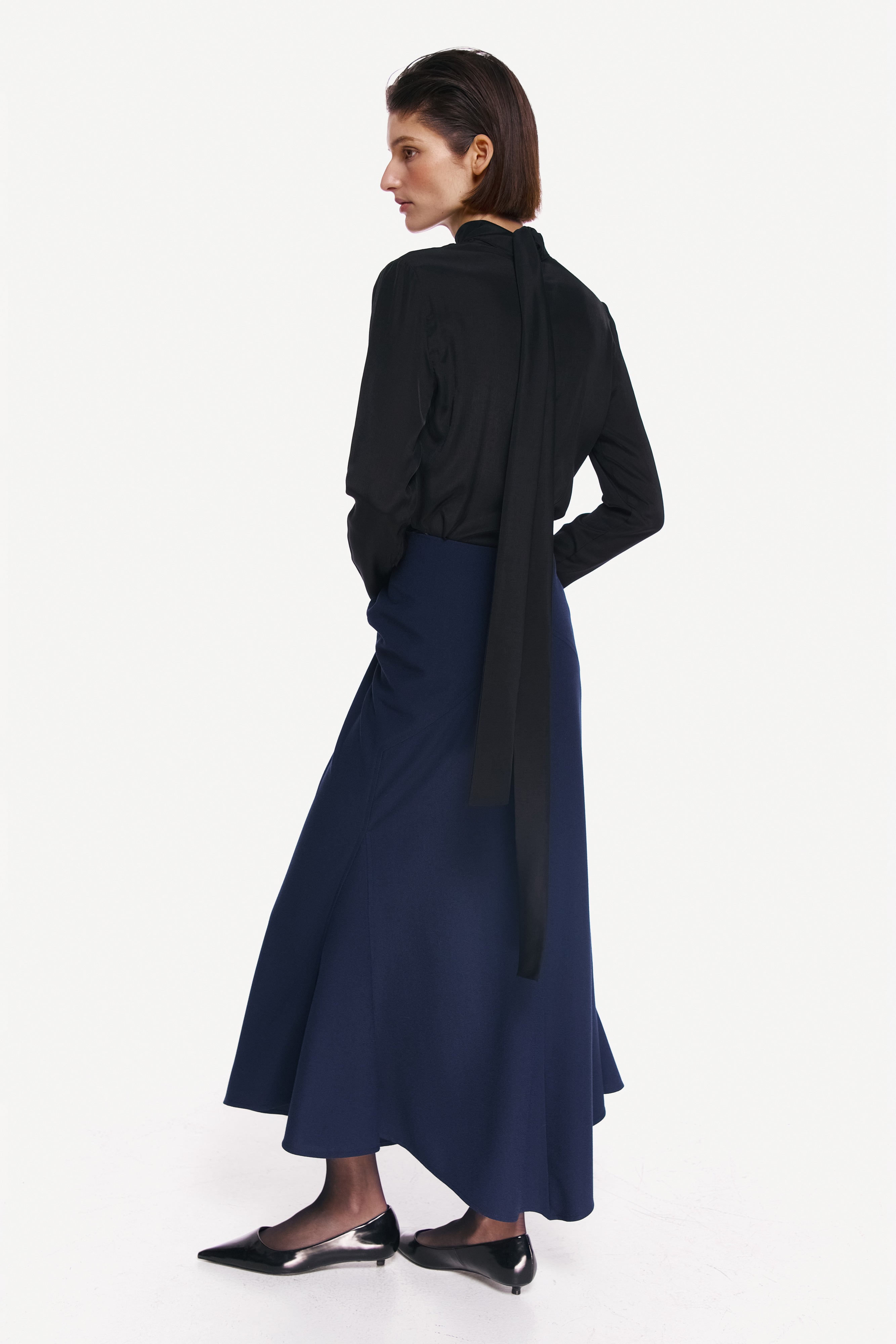 BLACK BLOUSE
